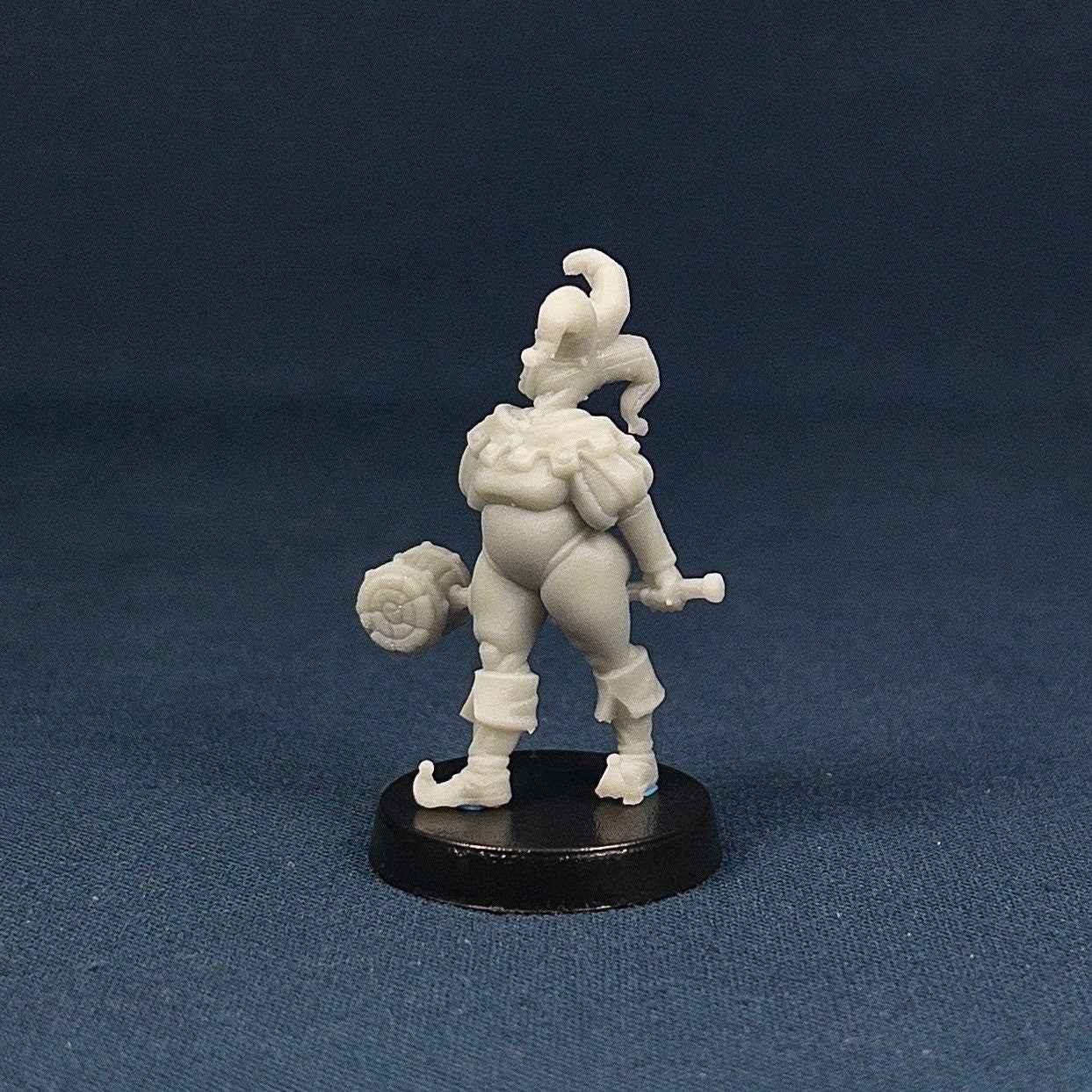 Jester | Bae Victis | Vae Victis Miniatures | 32mm Scale | Harlequin | Resin Printed Tabletop RPG Figures | DND | 5E