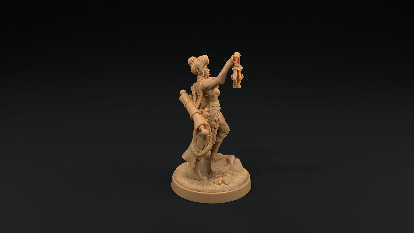 Lorolai Dragonoligist | Dragon Trappers Lodge | One Page Rules | 32mm | Resin Printed Tabletop RPG Figures | DND | 5E |