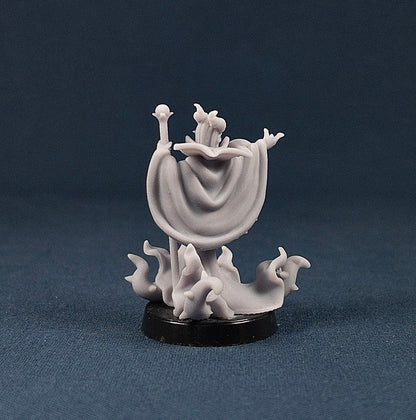 Dark Queen | Vae Victis Miniatures | Evil | NPC | Villain | Resin | Tabletop | Miniatures | TTRPG | DND | 5E