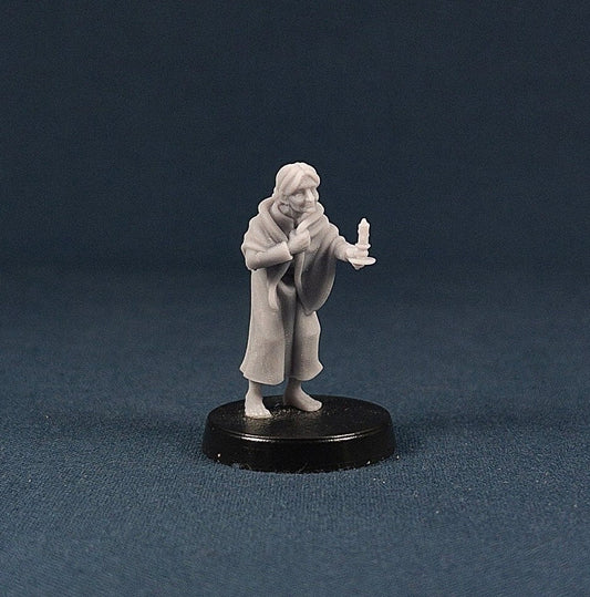 Grandma | Vae Victis Miniatures | 32mm Scale | Resin Printed Tabletop RPG Figures | DND | 5E