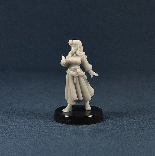 Adventurous Princess | Vae Victis Miniatures | Royal | NPC | Queen | Resin | Tabletop | Miniatures | TTRPG | DND | 5E