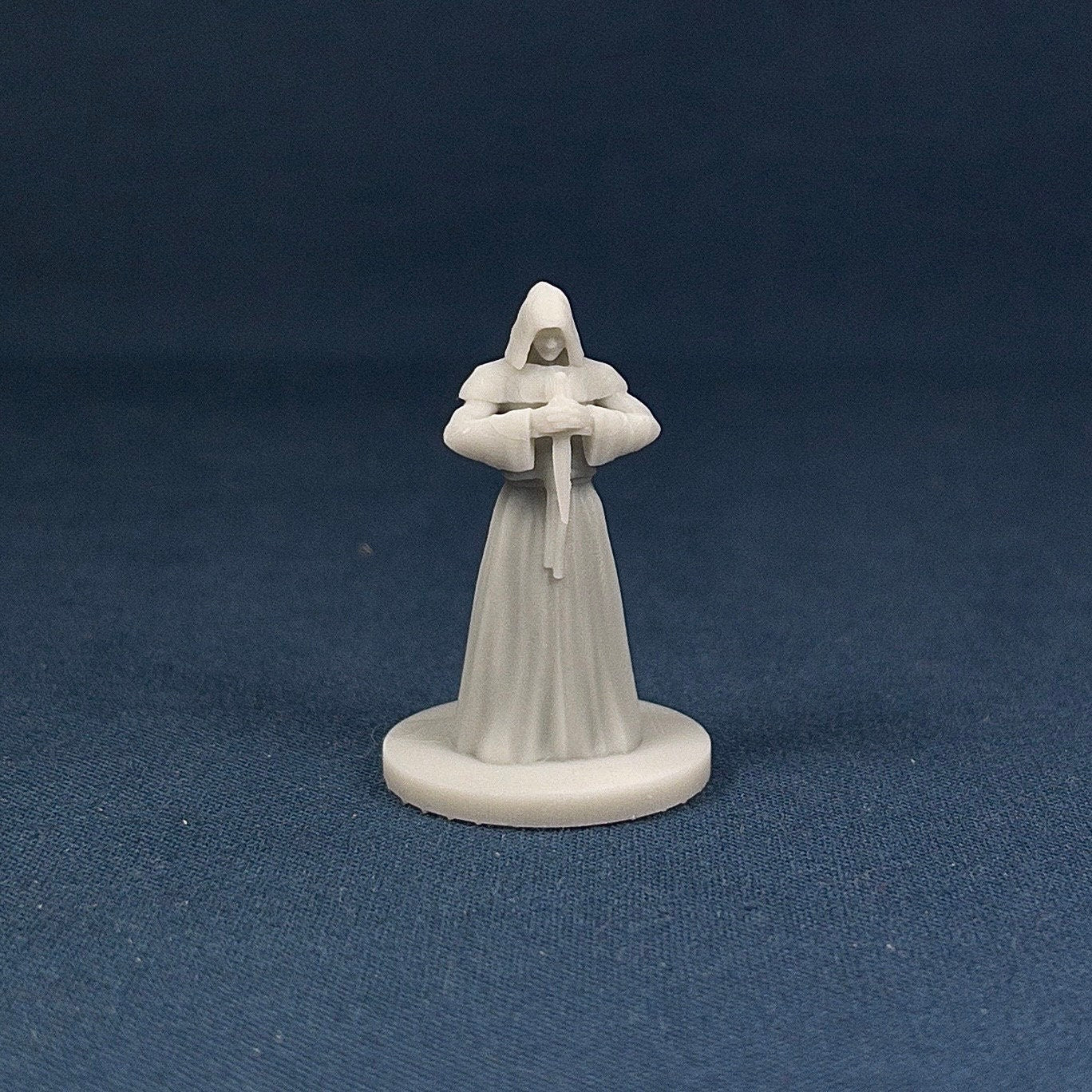 Cultist | MZ4250 | 28mm | Resin | Tabletop | Miniatures | TTRPG | DND | 5E