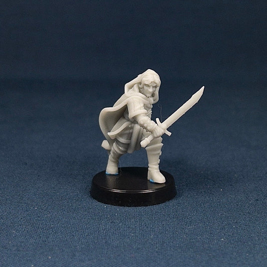 Elf Swordsman | Vae Victis Miniatures | Fighter | NPC | Resin | Tabletop | Miniatures | TTRPG | DND | 5E