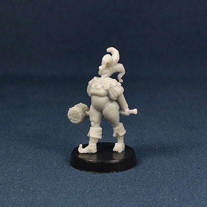 Jester | Bae Victis | Vae Victis Miniatures | Hammer | Harlequin | Carnival | NPC | Resin | Tabletop | Miniatures | TTRPG | DND | 5E