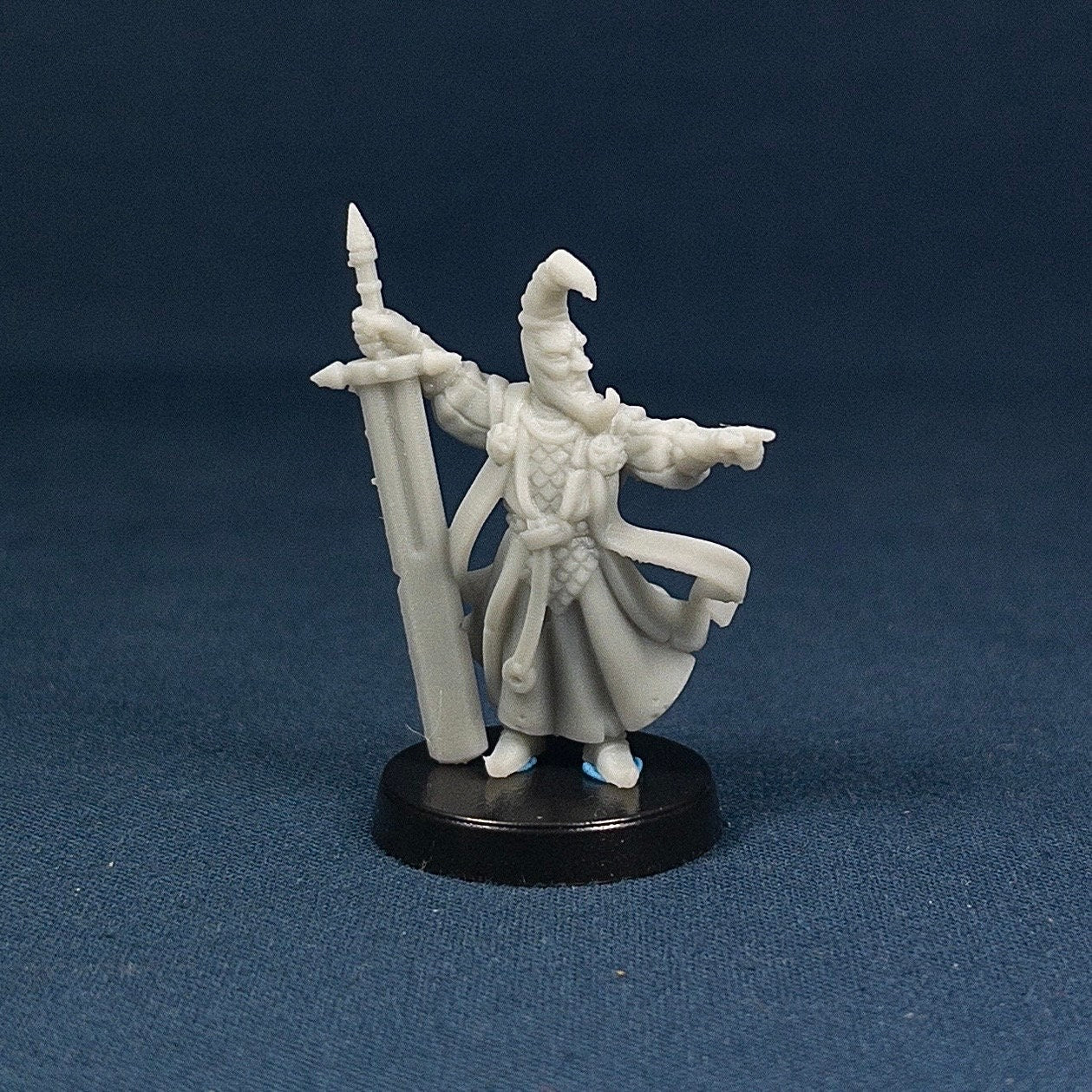 Nightbringer | Vae Victis Miniatures | Fighter | Swordsman | Carnival | NPC | Resin | Tabletop | Miniatures | TTRPG | DND | 5E
