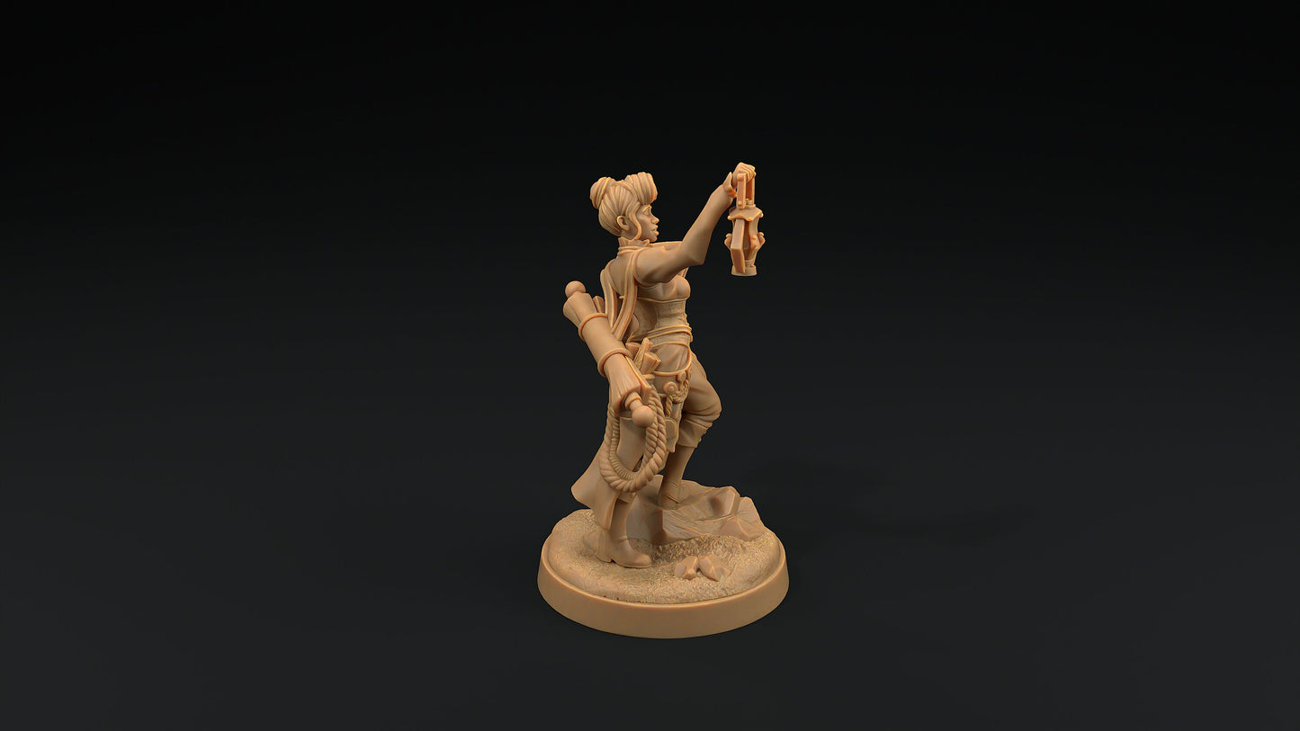 Lorolai Dragonoligist | Dragon Trappers Lodge | One Page Rules | 32mm | Resin Printed Tabletop RPG Figures | DND | 5E |