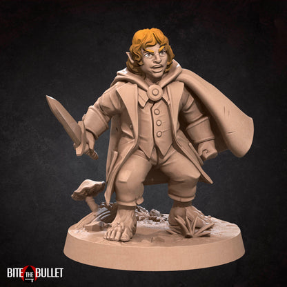 Halfling Explorer | Bite The Bullet | 35mm Scale | Resin Printed Tabletop RPG Miniature Figures | DND | 5E