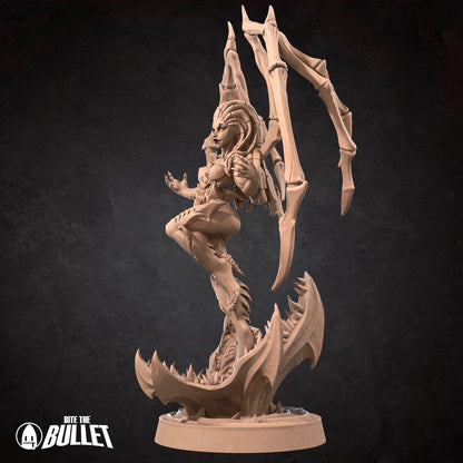 Sarah Queen Of Blades | NSFW Option | Bite The Bullet | 35mm Scale | Resin Printed Tabletop RPG Miniature Figures | DND | 5E