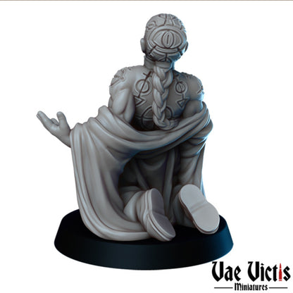 Blood Cultist | Vae Victis Miniatures | 32mm Scale Resin Printed Tabletop RPG Figures for Tabletop Roleplaying or Wargaming