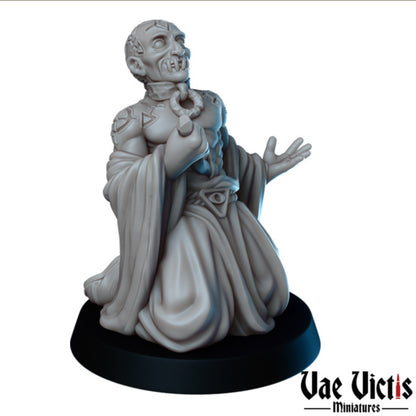 Blood Cultist | Vae Victis Miniatures | 32mm Scale Resin Printed Tabletop RPG Figures for Tabletop Roleplaying or Wargaming